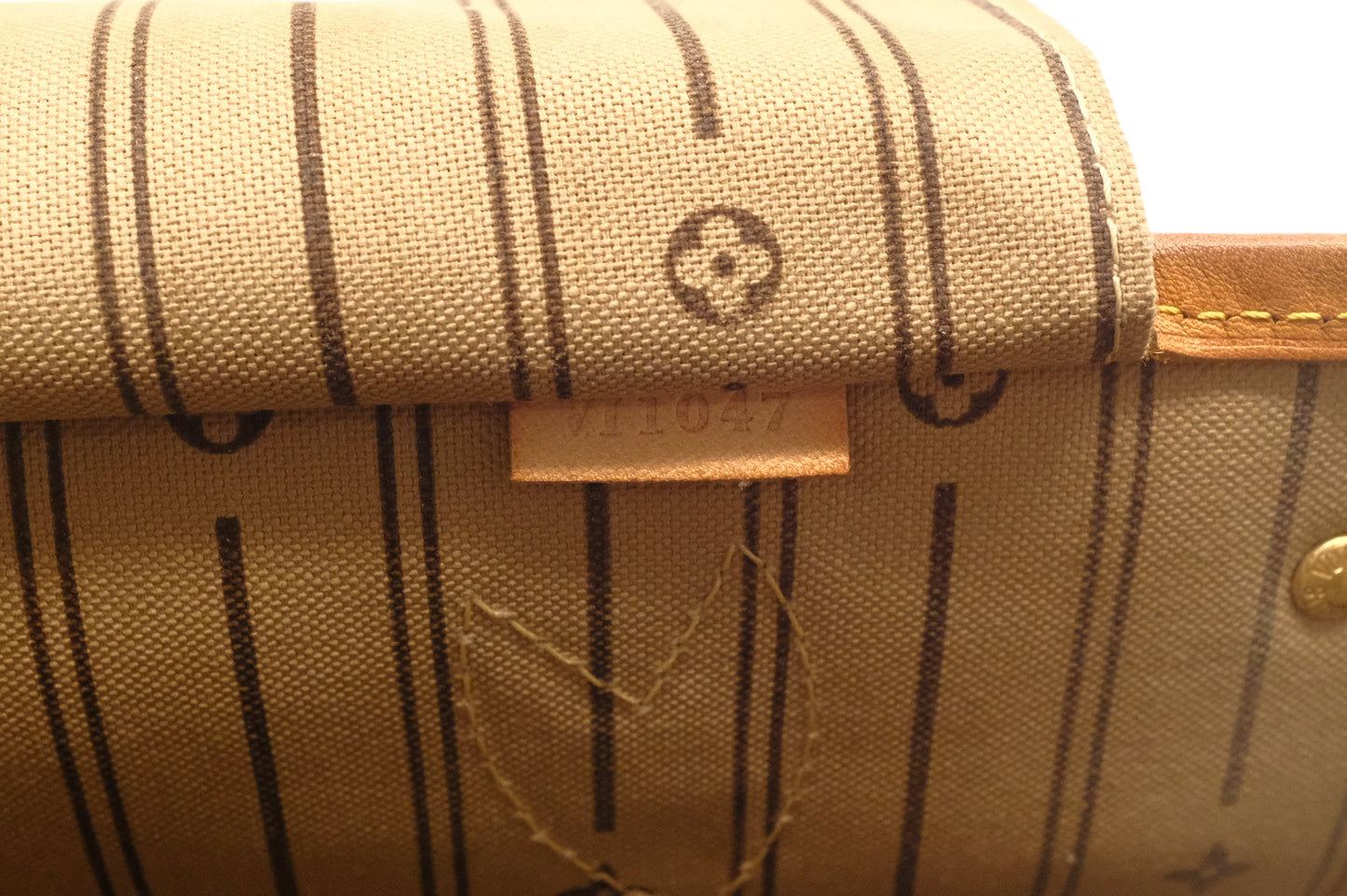 Louis Vuitton Neverfull PM in Monogram Canvas