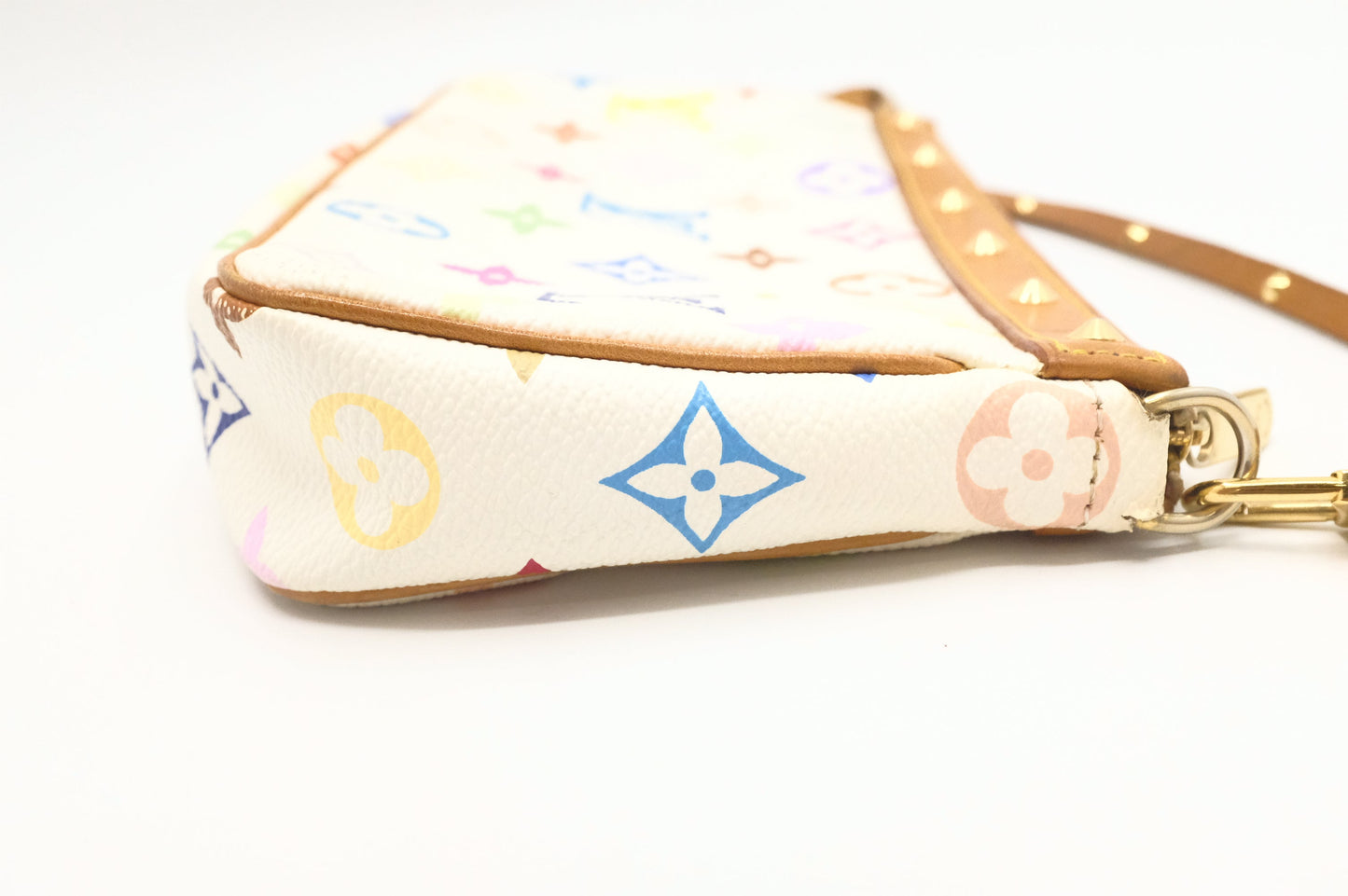 Louis Vuitton Pochette Accessoires in White Multicolor Monogram Canvas