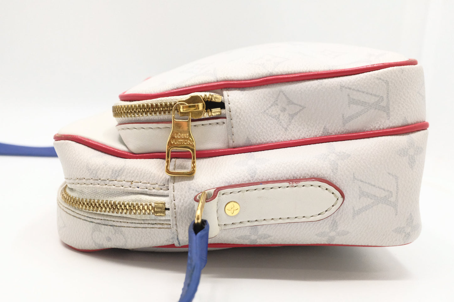 Louis Vuitton x NBA Nil Messenger Bag in Antarctica Monogram Canvas
