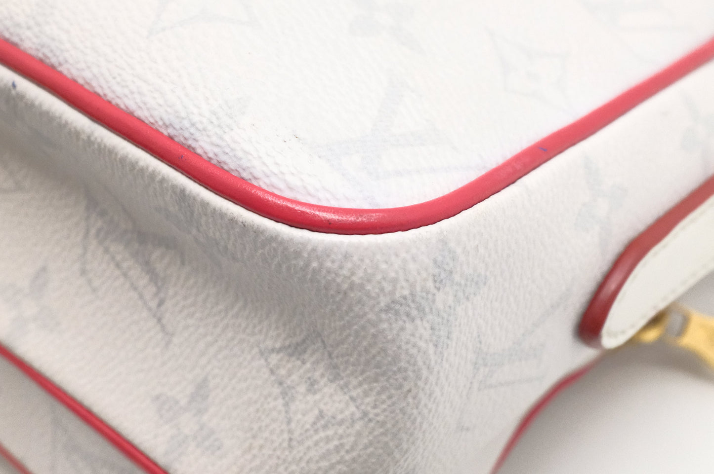 Louis Vuitton x NBA Nil Messenger Bag in Antarctica Monogram Canvas