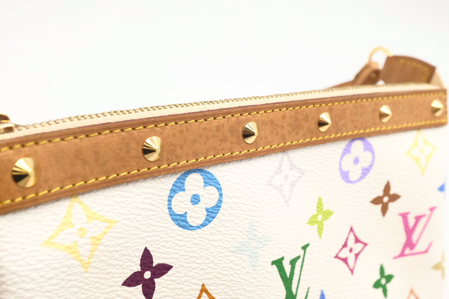 Louis Vuitton Pochette Accessoires in White Multicolor Monogram Canvas