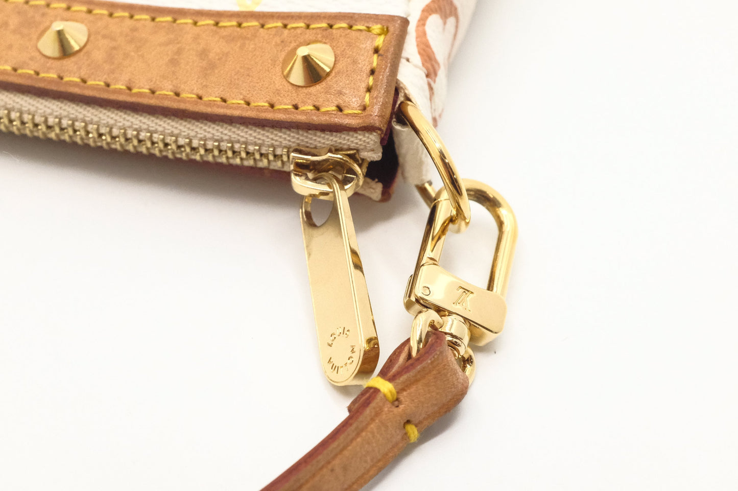 Louis Vuitton Pochette Accessoires in White Multicolor Monogram Canvas