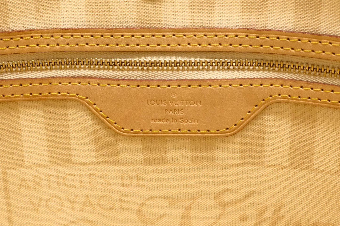 Louis Vuitton Neverfull MM in Rayures Monogram Canvas