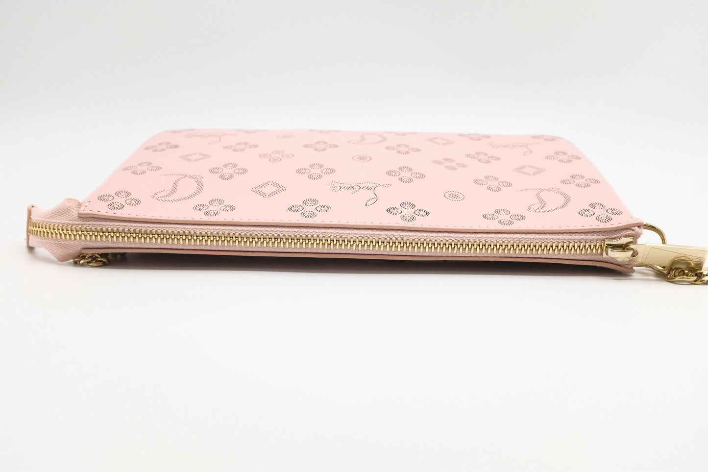 Louboutin Loubila Chain Bag in Pink Loubinthesky Leather