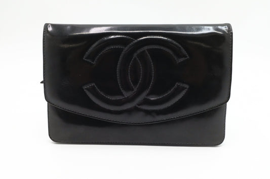 Chanel Wallet on Chain in Black Patent Leather
