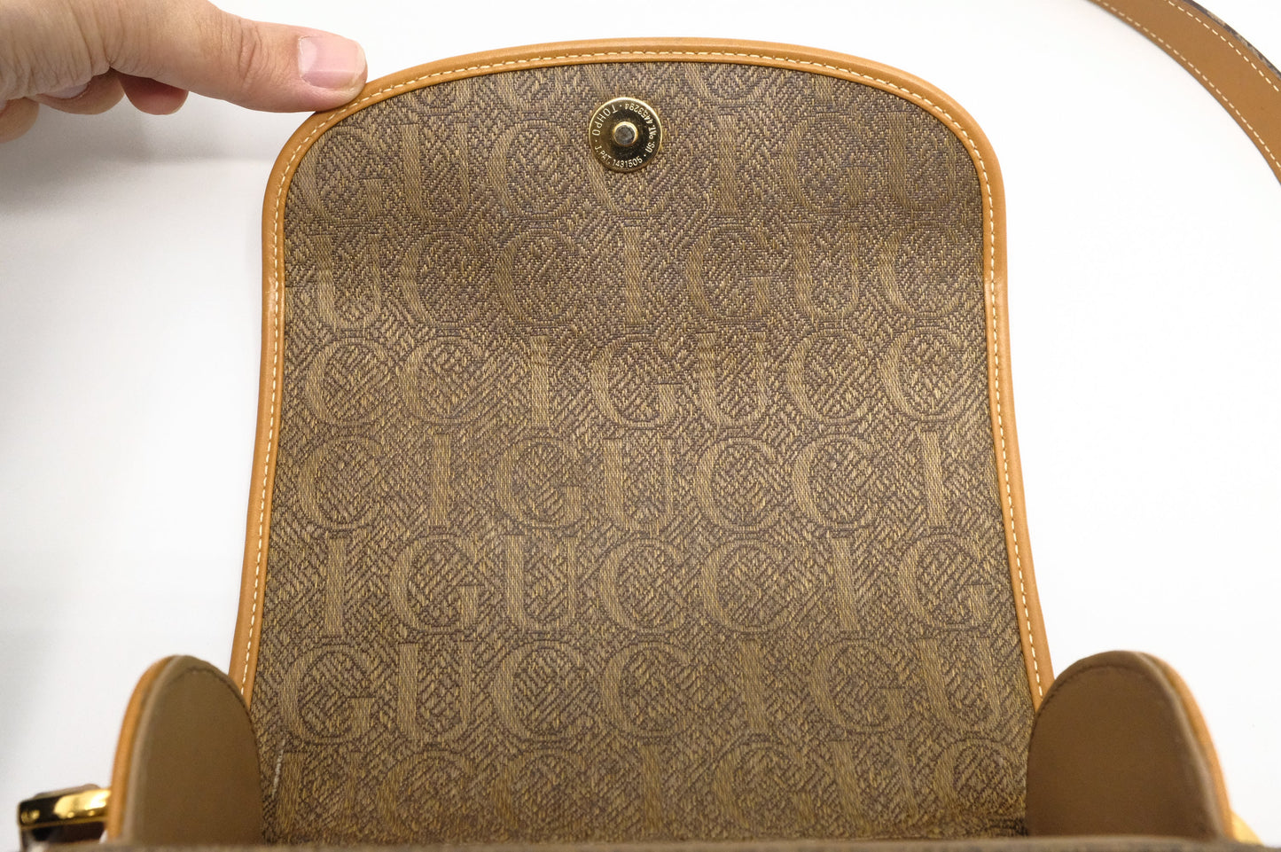 Gucci Crossbody in Brown Canvas