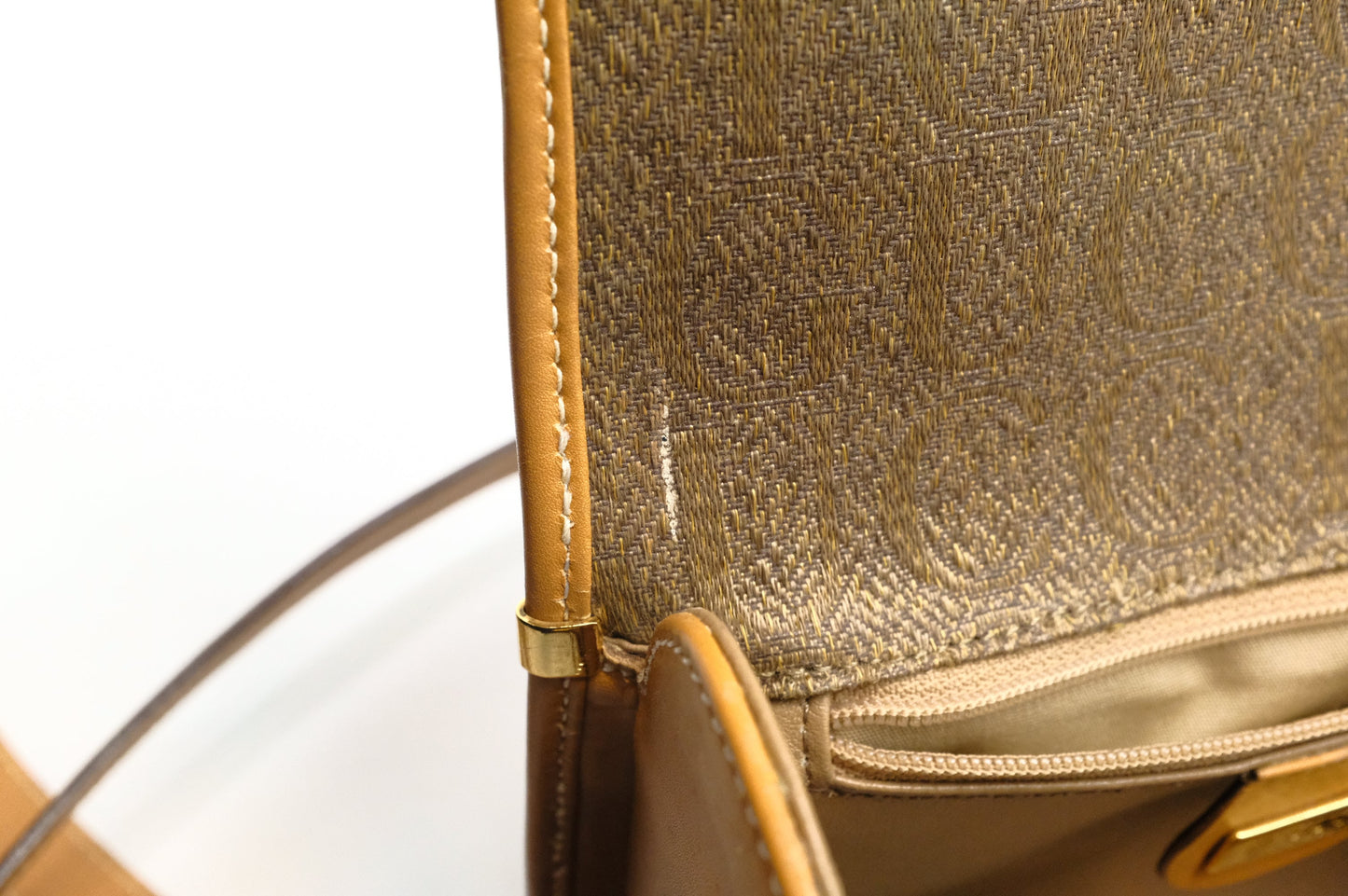 Gucci Crossbody in Brown Canvas