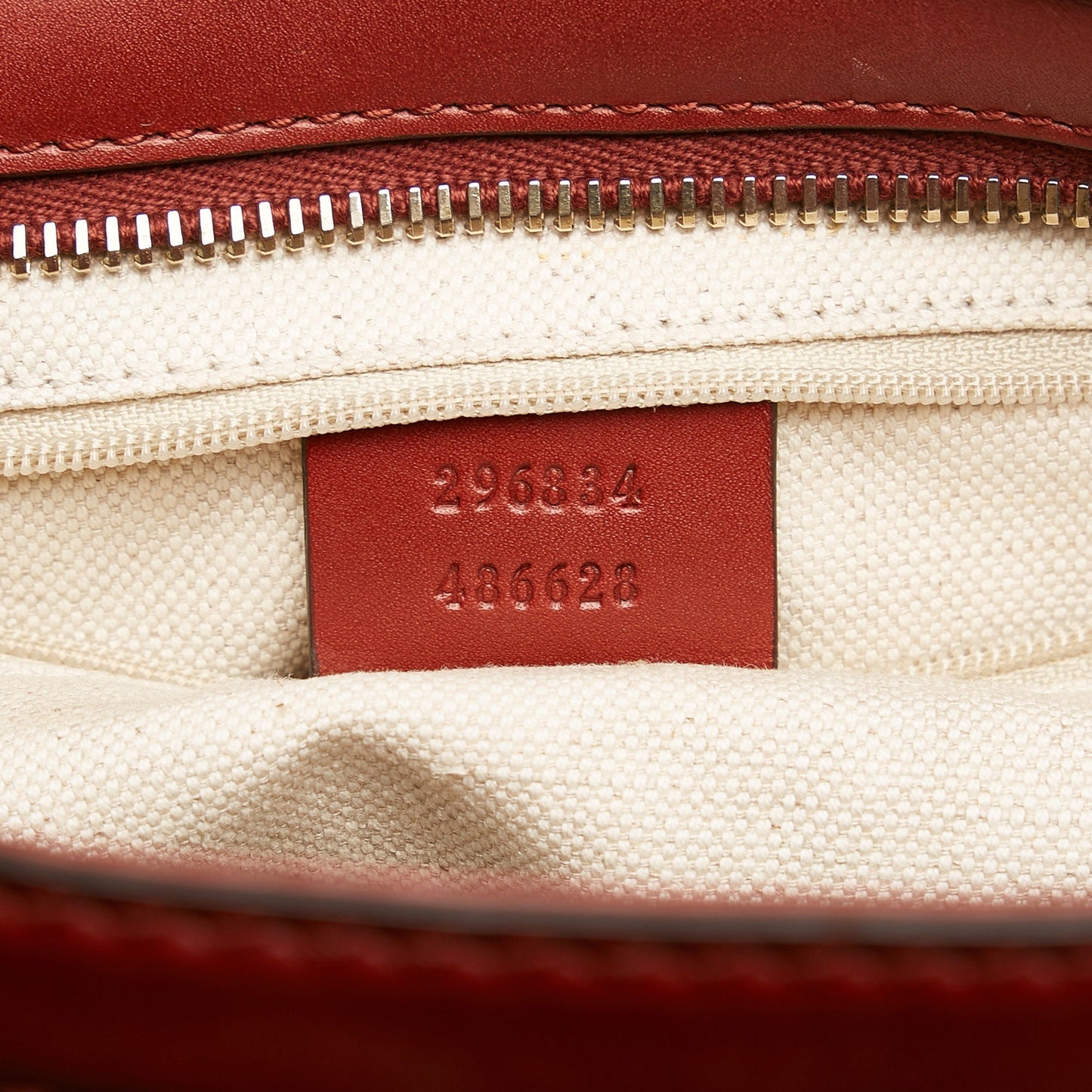 Gucci GG Canvas Sukey Crossbody Crossbody Bag