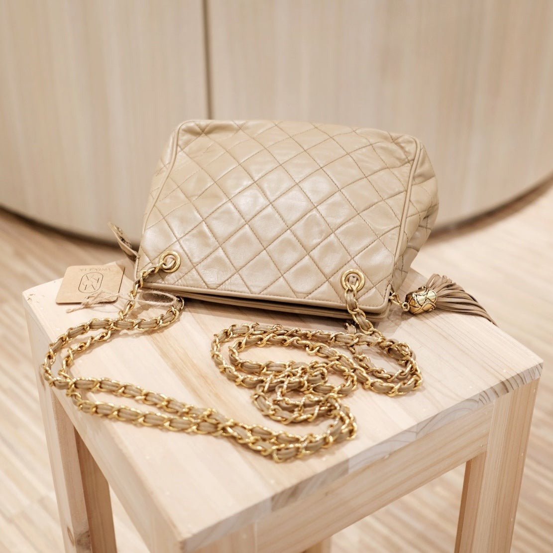 Chanel vintage chestnut gold chain shoulder bag