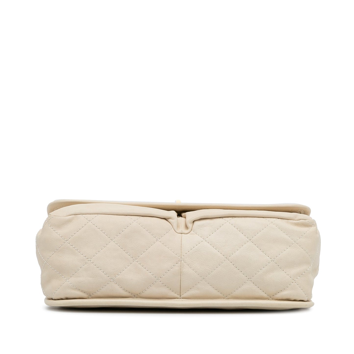 White Chanel Natural Beauty Split Pocket Shoulder Bag