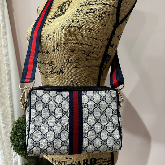 The Junco - Navy Vintage Gucci GG Crossbody