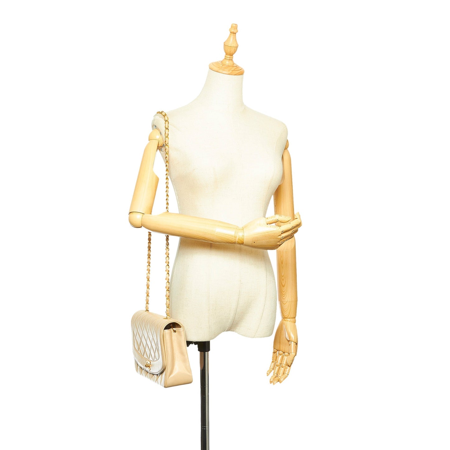 Medium Diana Flap Shoulder Bag White