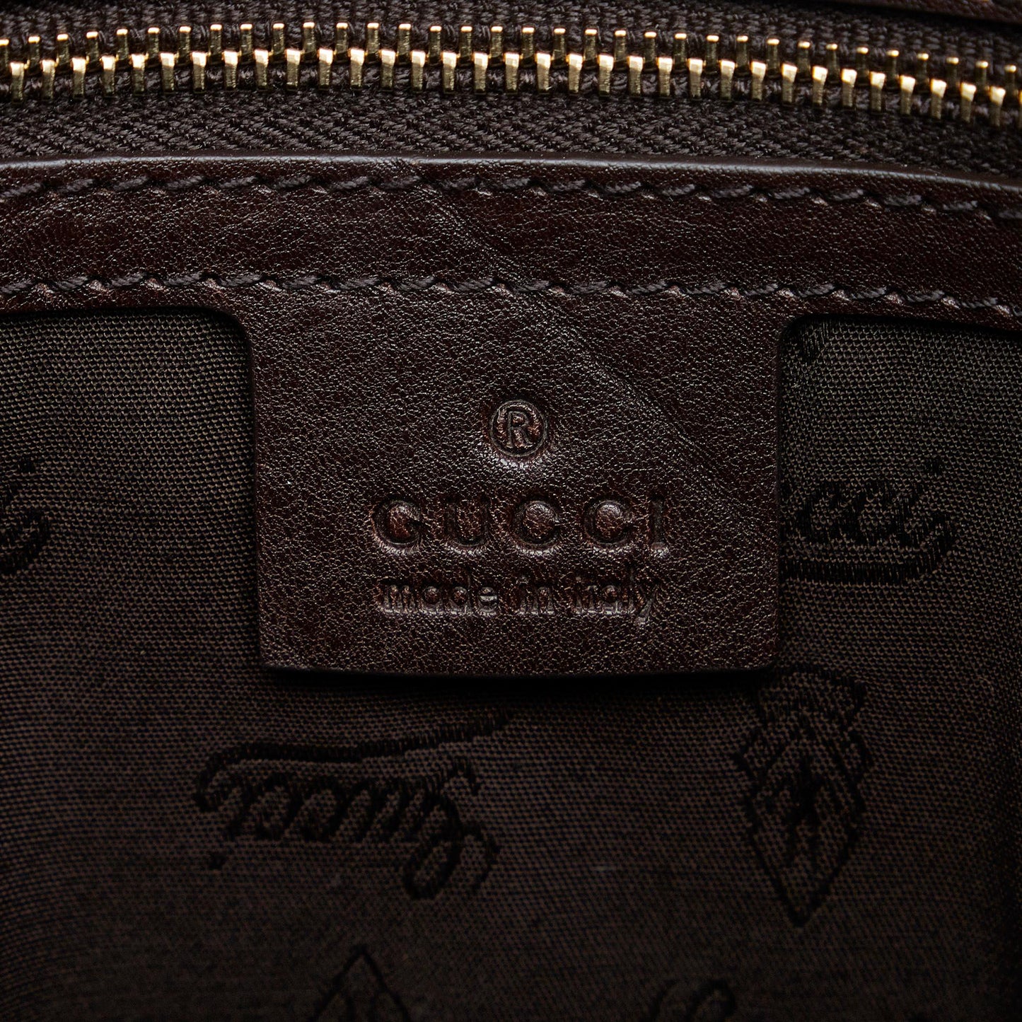 Gucci GG Canvas Charm Tote (SHG-n6X4id)