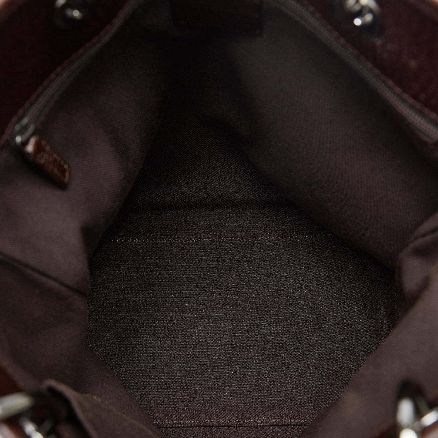 Gucci GG Canvas Eclipse Tote (SHG-soyDj3)