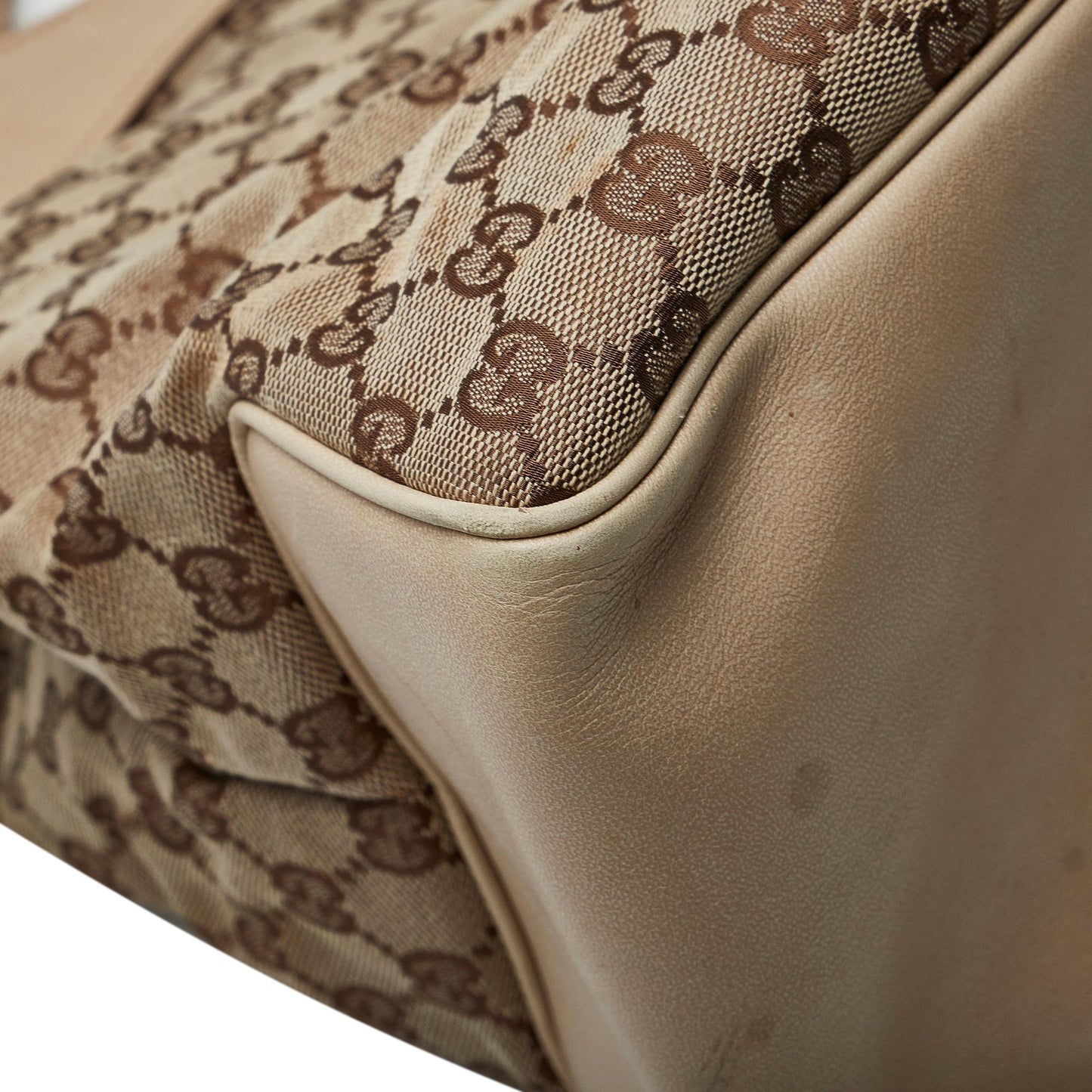 Gucci GG Canvas Gifford Tote (SHG-2v9wsW)