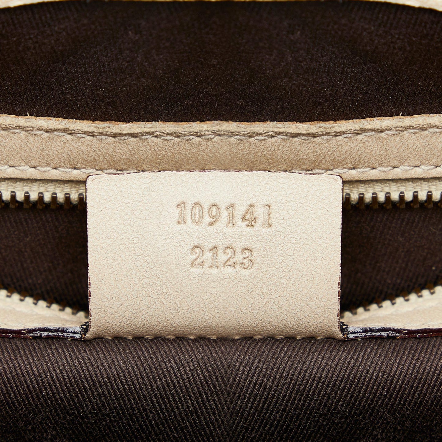 Gucci GG Canvas Gifford Tote (SHG-2v9wsW)