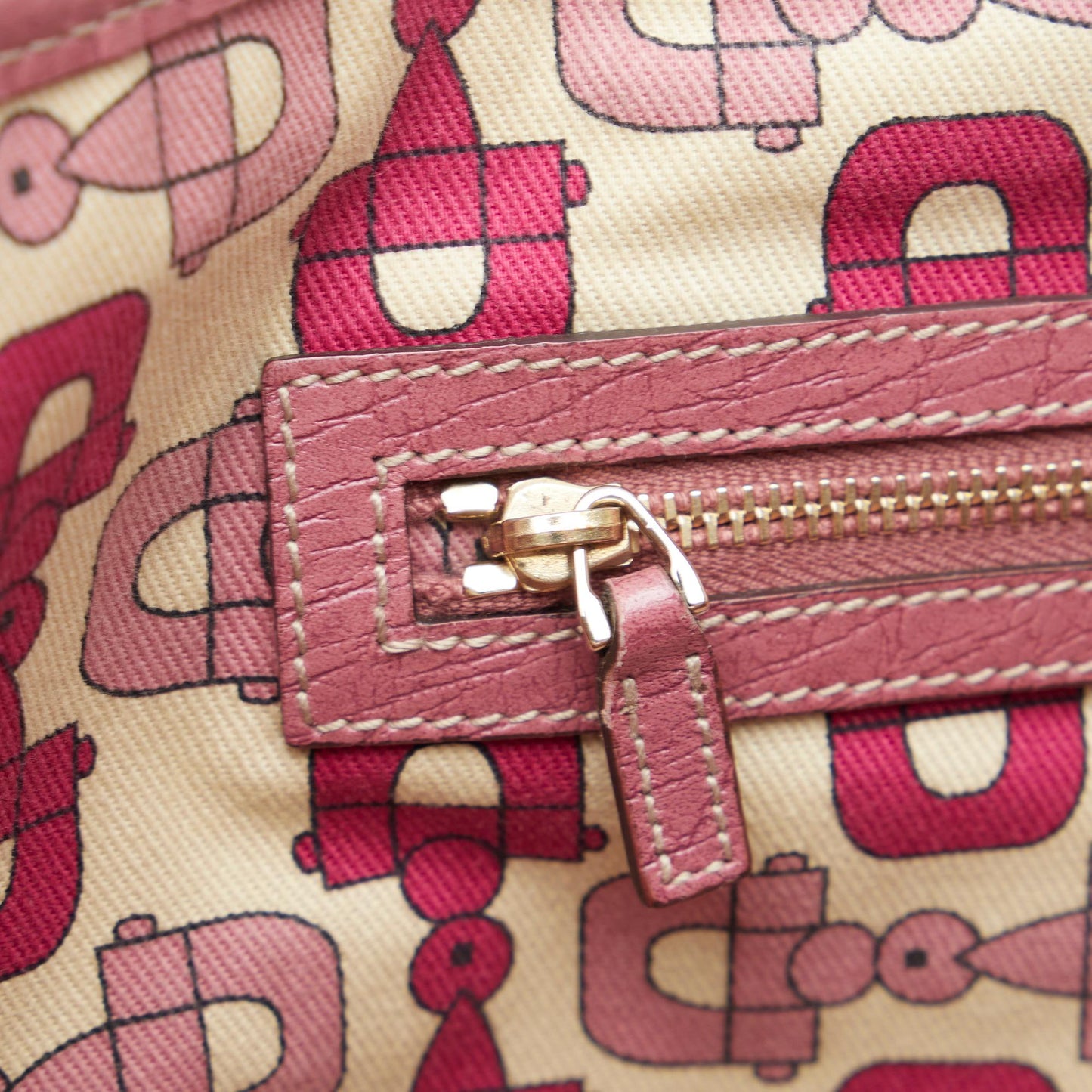 Gucci GG Canvas Jolicoeur Tote (SHG-H3TwXH)