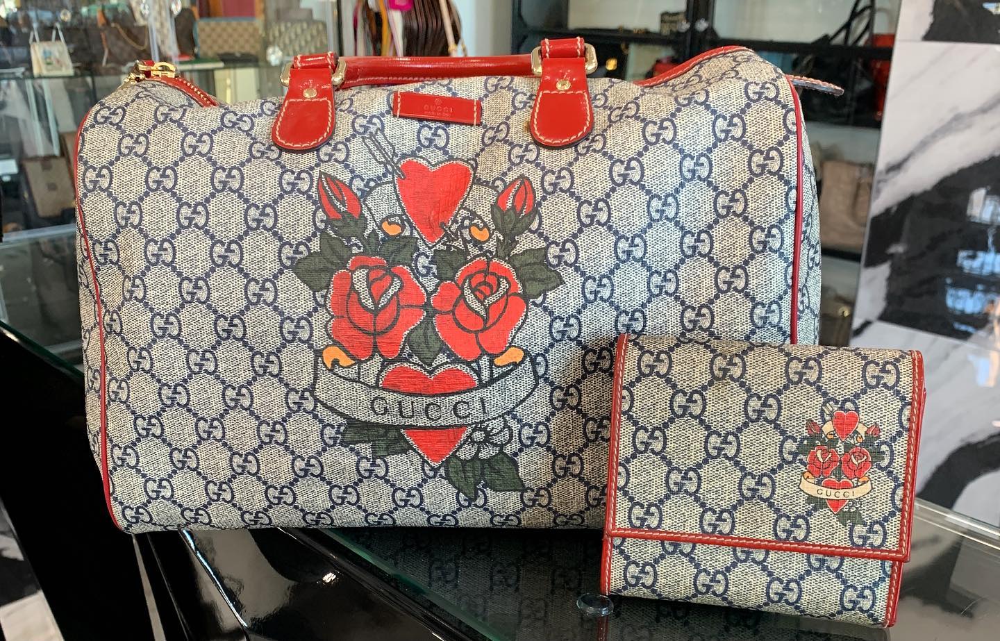 Gucci Vintage GG Plus Tattoo Hearts And Roses Wallet
