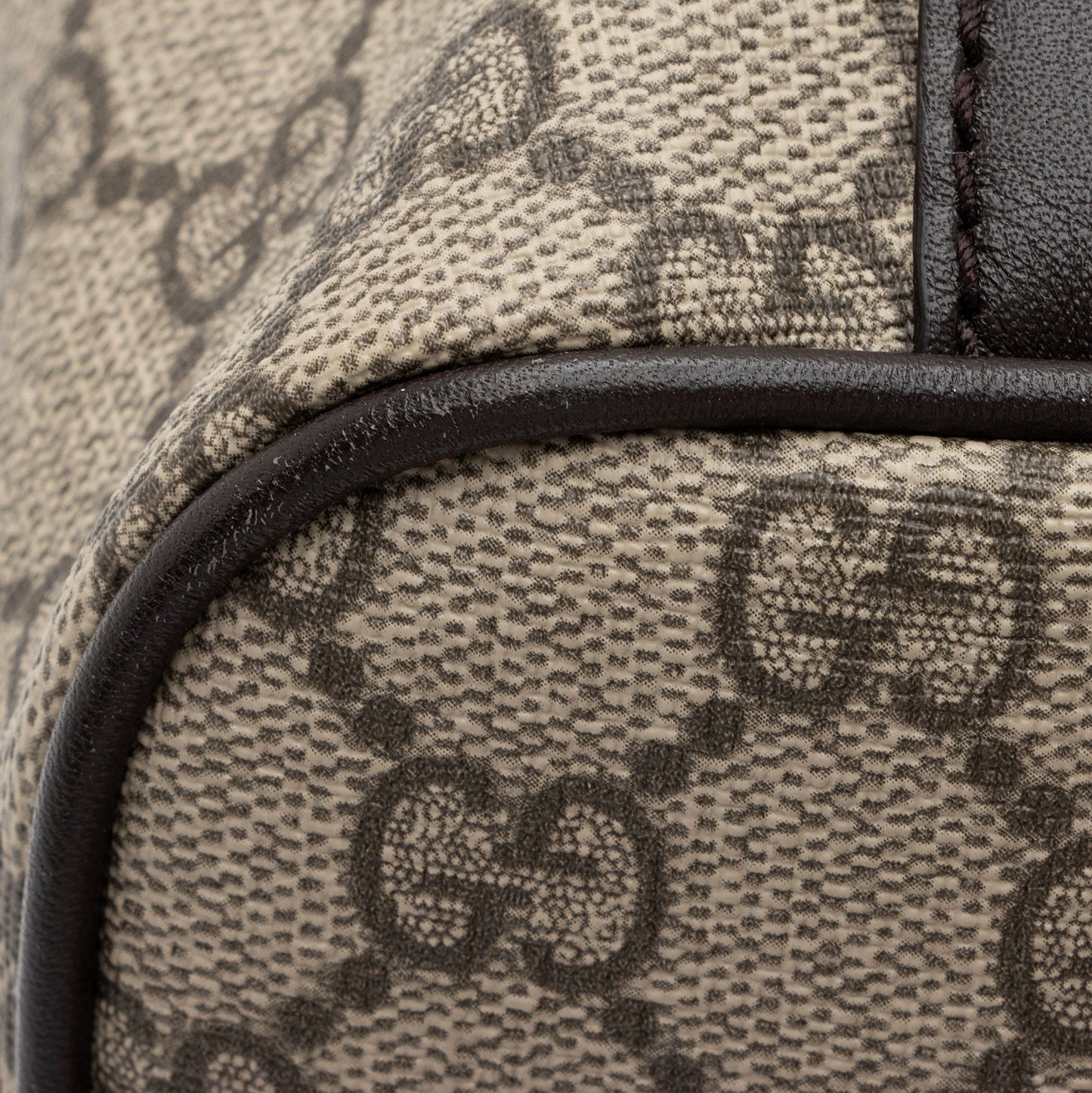 Gucci GG Supreme Convertible Tote (SHF-Y8E55b)