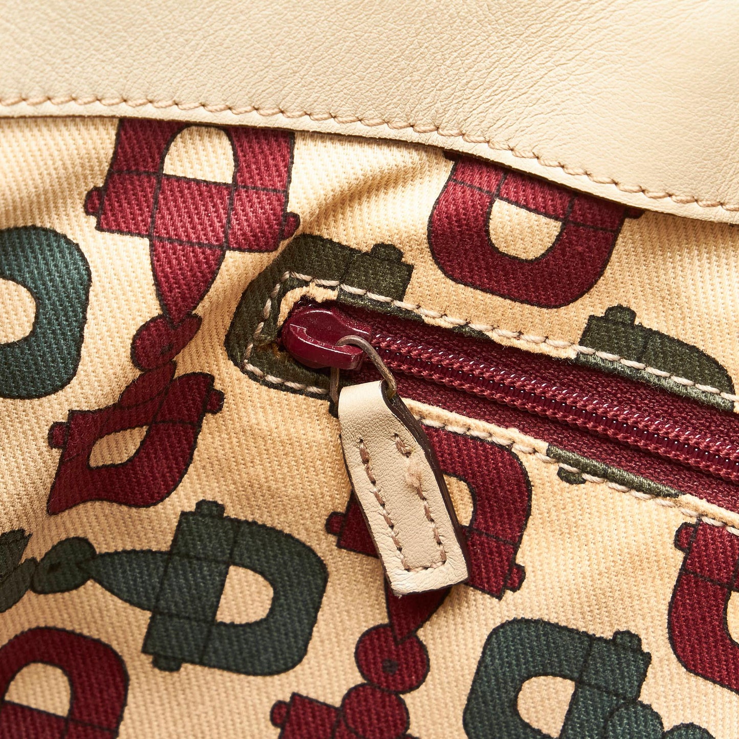 Gucci Guccissima Abbey D-Ring Tote Bag (SHG-b6xVjN)
