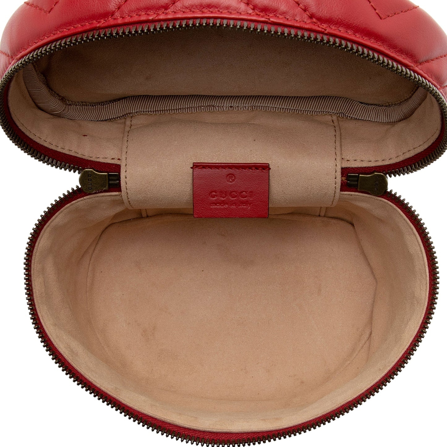 Gucci Matelasse Leather GG Marmont Round Mini Backpack (SHF-I7EvuE)