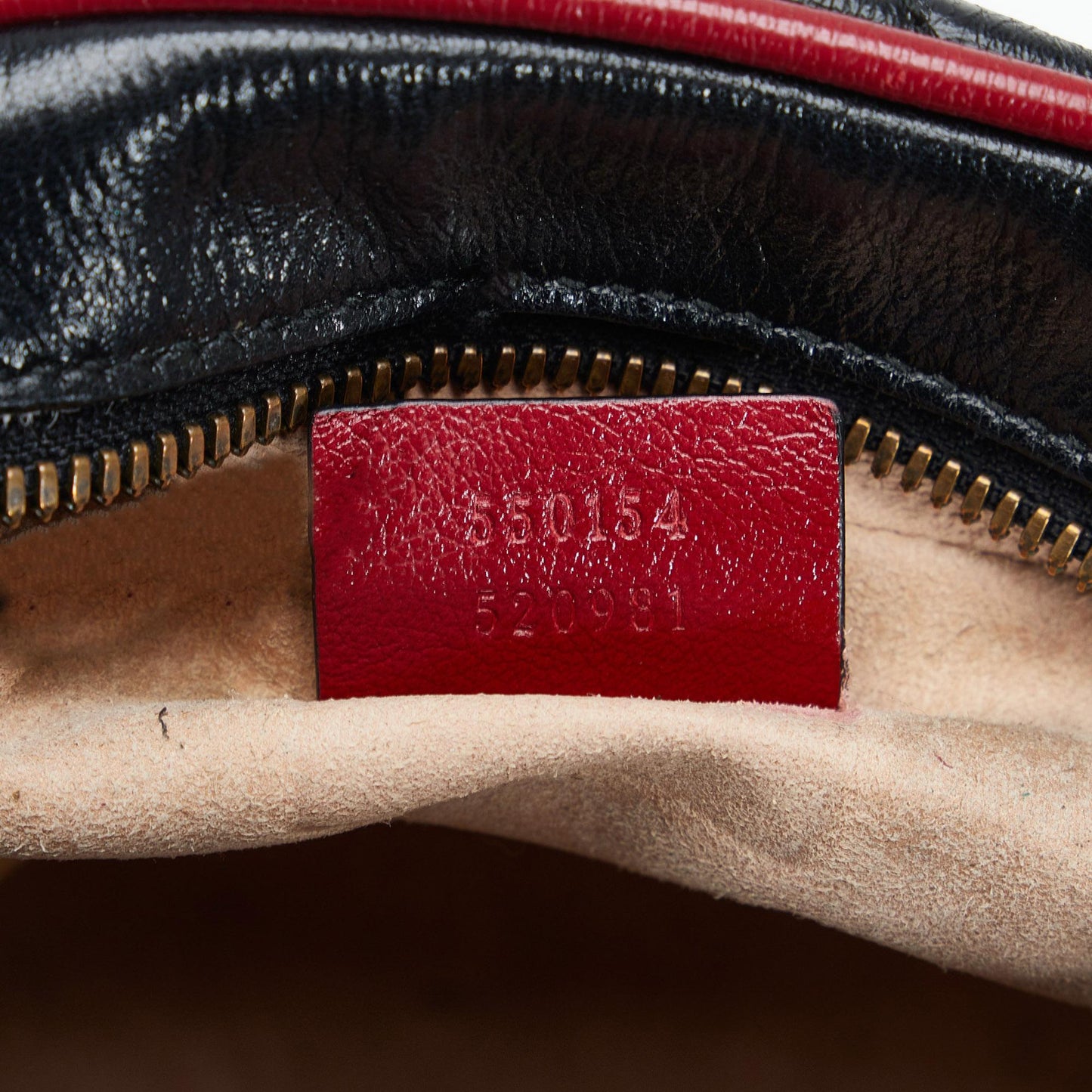 Gucci Round GG Marmont Crossbody Bag (SHG-4utPJf)