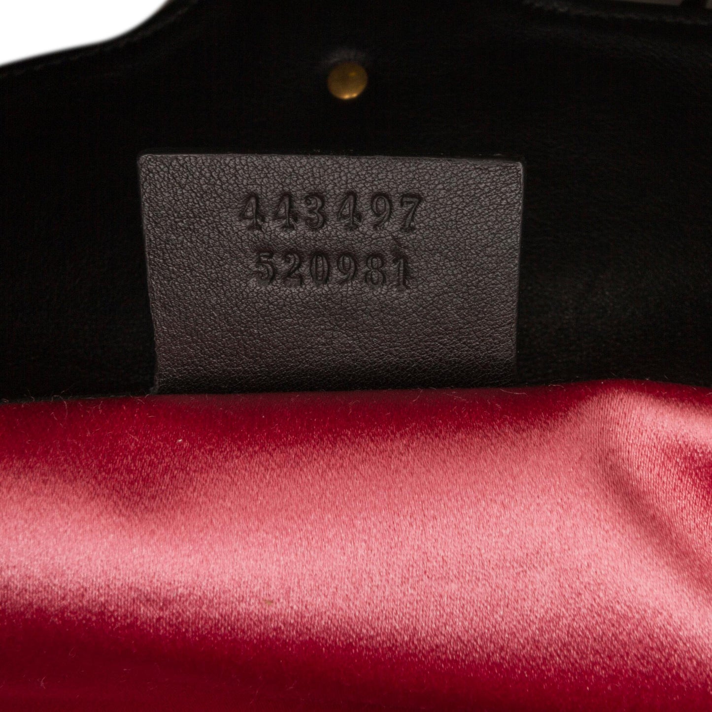 Gucci Small GG Marmont Matelasse Crossbody (SHG-UKnsD6)
