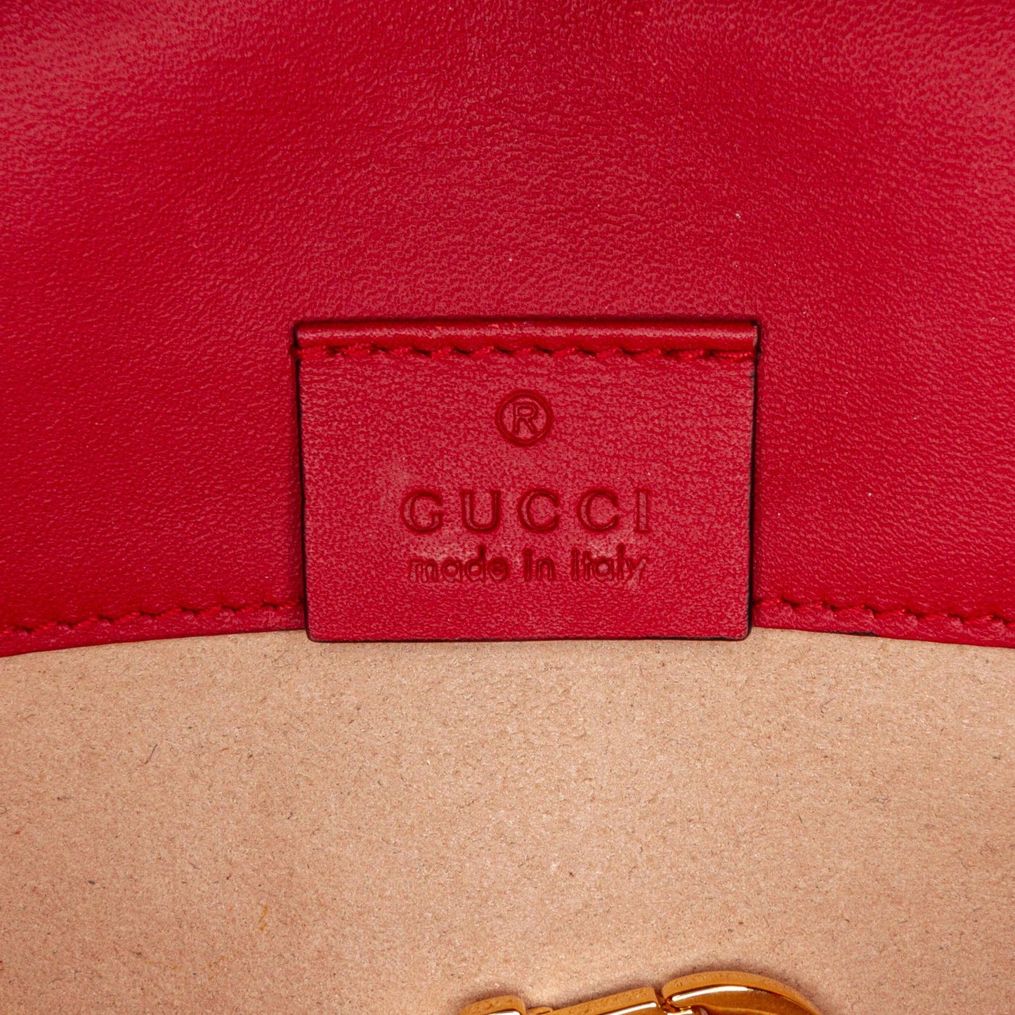 Gucci Super Mini Sylvie Crossbody Bag (SHG-WQPGZl)