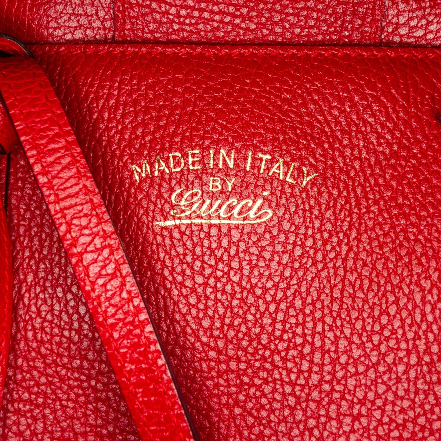 Red Gucci Medium Swing Tote Bag