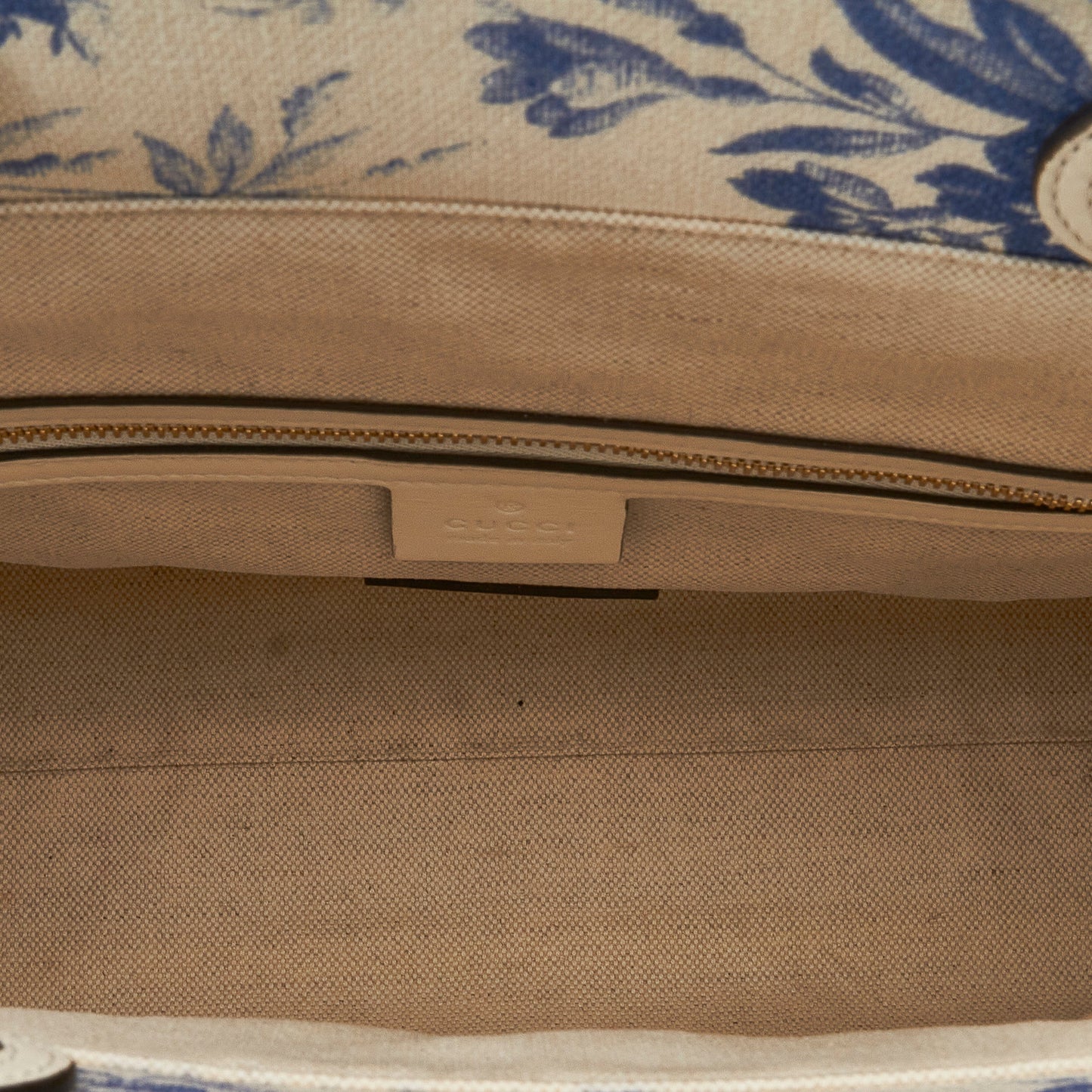 White Gucci GG Ribbon Herbarium Tote