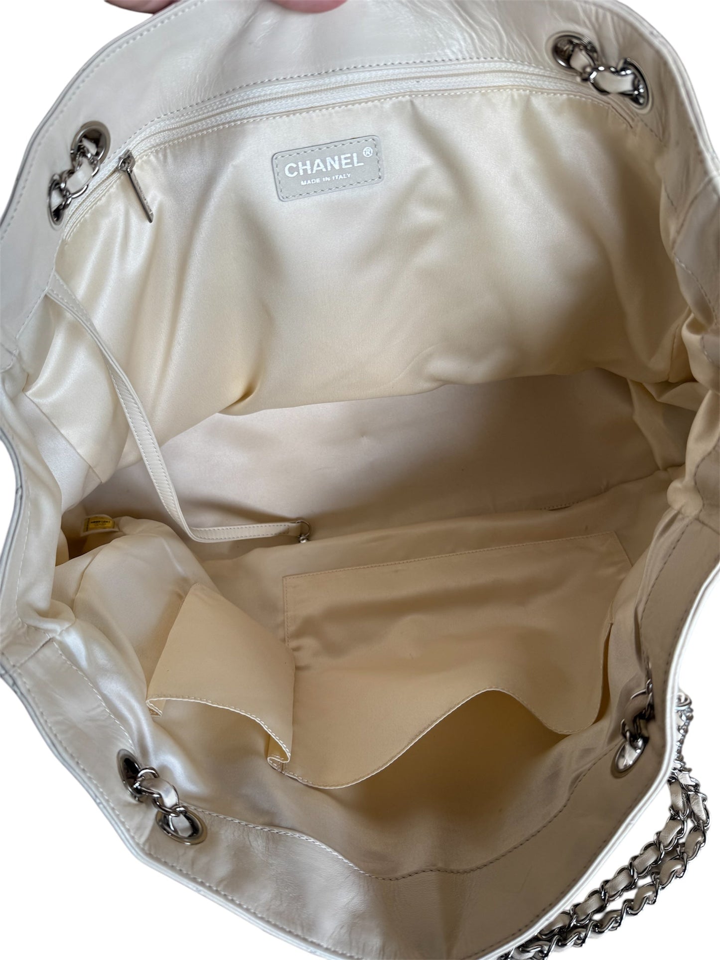 Handbag Luxury Designer By Chanel, Size: Large