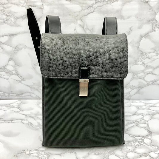 Louis Vuitton  Taiga Shoulder Bag