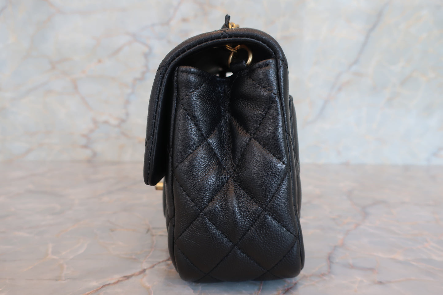 CHANEL/シャネル ミニマトラッセチェーンショルダーバッグ ラムスキン ブラック/ゴールド金具 ショルダーバッグ 700070250