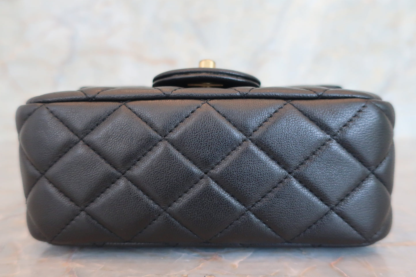 CHANEL/シャネル ミニマトラッセチェーンショルダーバッグ ラムスキン ブラック/ゴールド金具 ショルダーバッグ 700070250