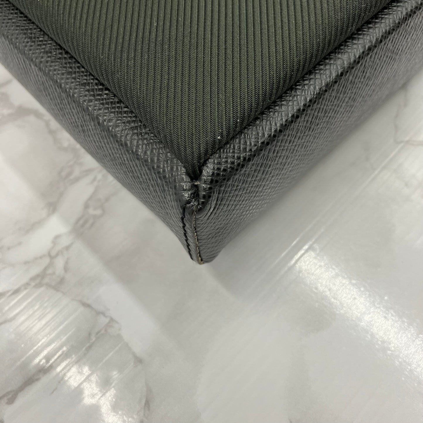Louis Vuitton  Taiga Shoulder Bag