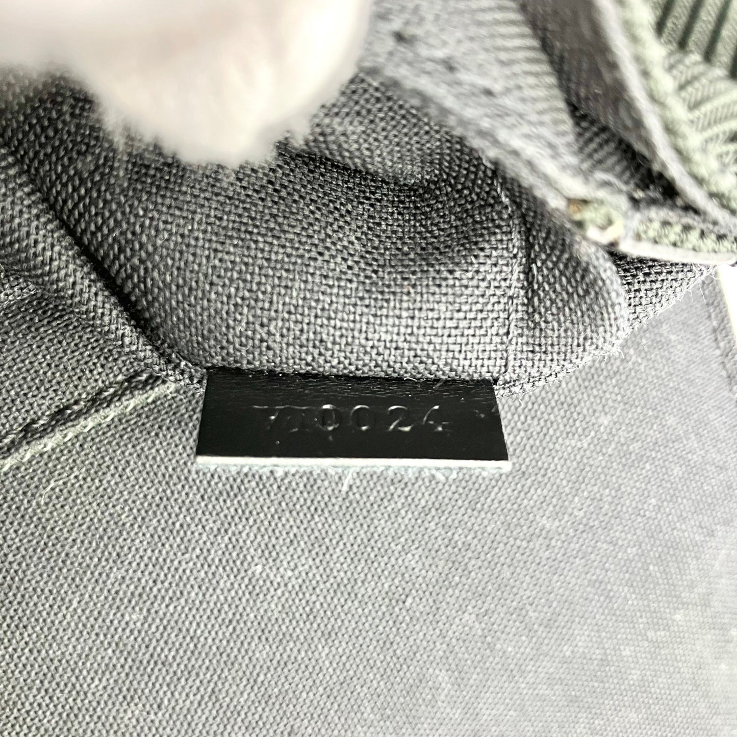 Louis Vuitton  Taiga Shoulder Bag