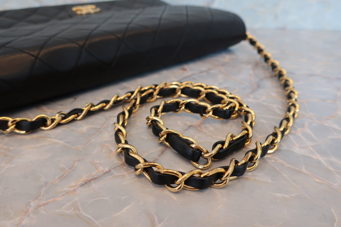 CHANEL/シャネル マトラッセチェーンショルダーバッグ ラムスキン ブラック/ゴールド金具 ショルダーバッグ 700070244