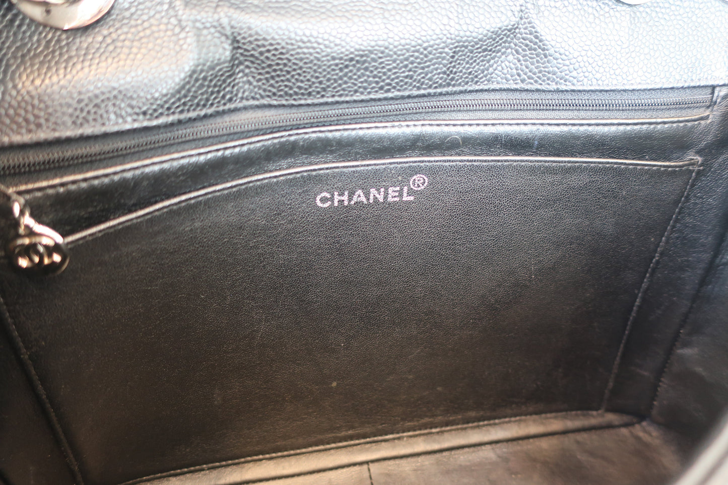 CHANEL/シャネル 中マトラッセシングルフラップチェーンショルダーバッグ キャビアスキン ブラック/シルバー金具 ショルダーバッグ 700070267