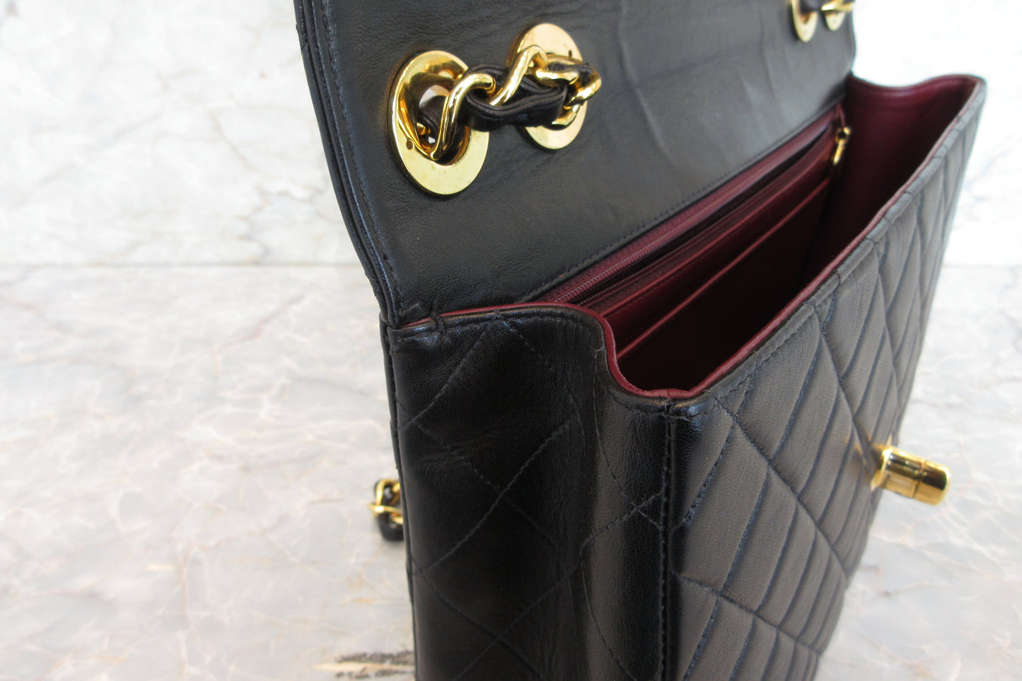 CHANEL/シャネル 中マトラッセシングルフラップチェーンショルダーバッグ ラムスキン ブラック/ゴールド金具 ショルダーバッグ 700070161