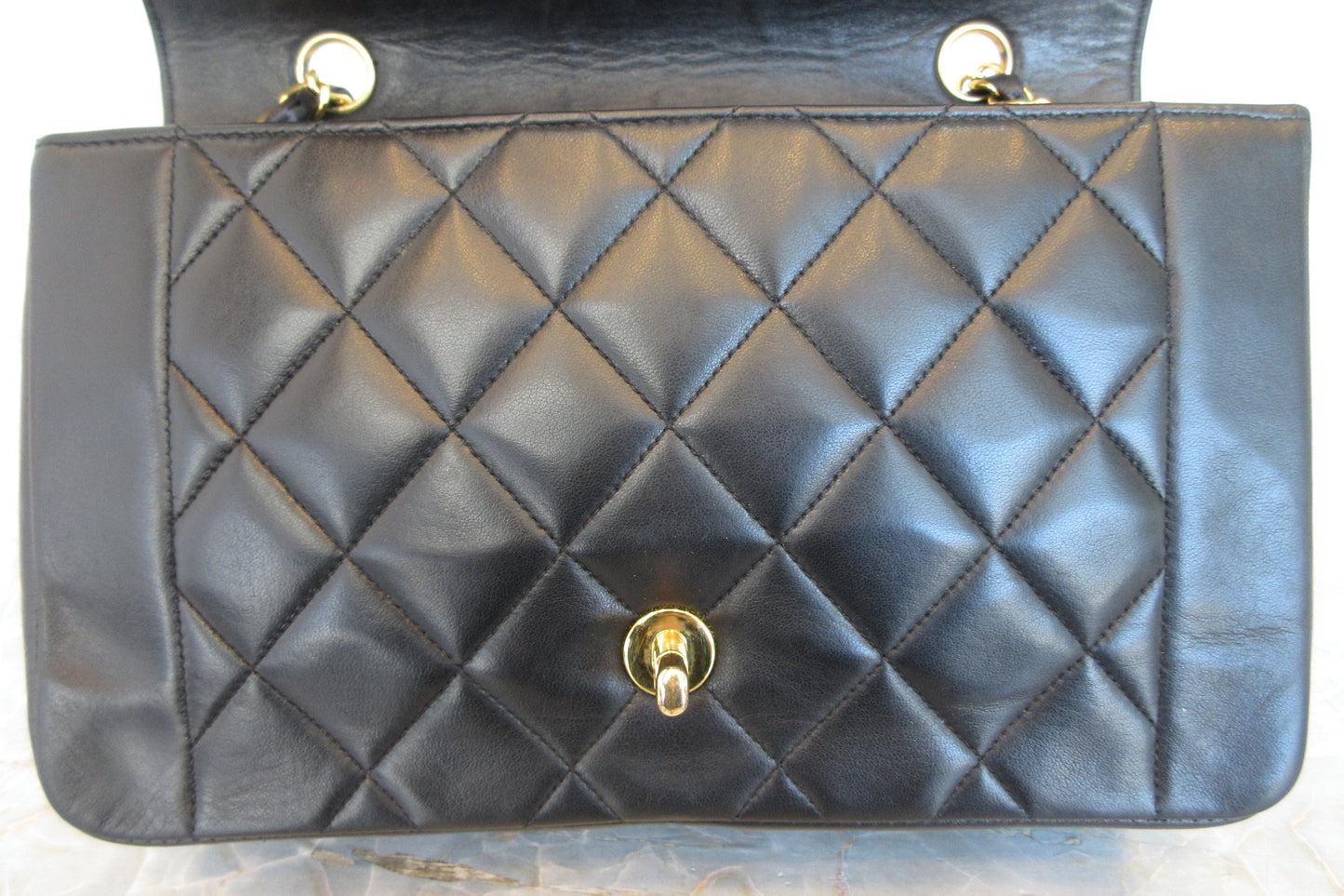 CHANEL/シャネル ダイアナマトラッセチェーンショルダーバッグ ラムスキン ブラック/ゴールド金具 ショルダーバッグ 700070149