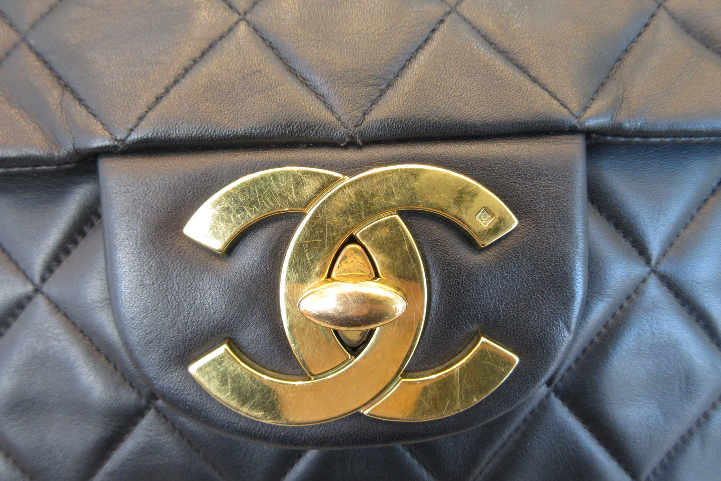 CHANEL/シャネル デカマトラッセシングルフラップチェーンショルダーバッグ ラムスキン ブラック/ゴールド金具 ショルダーバッグ 700070163