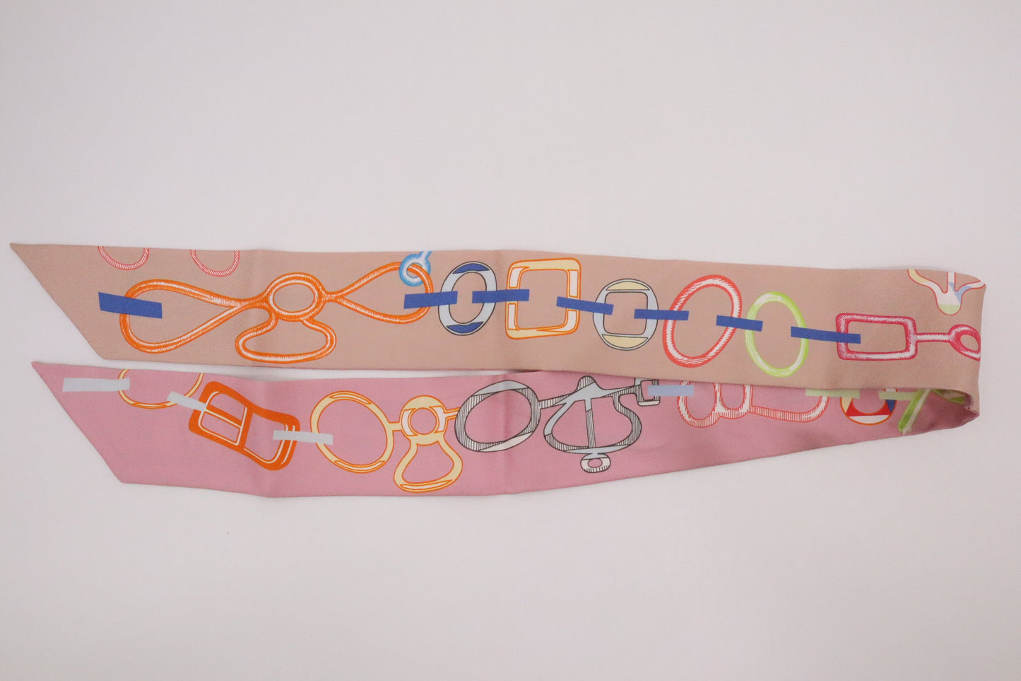 Hermes 'Do Re Boucles' Twilly in Pink Silk
