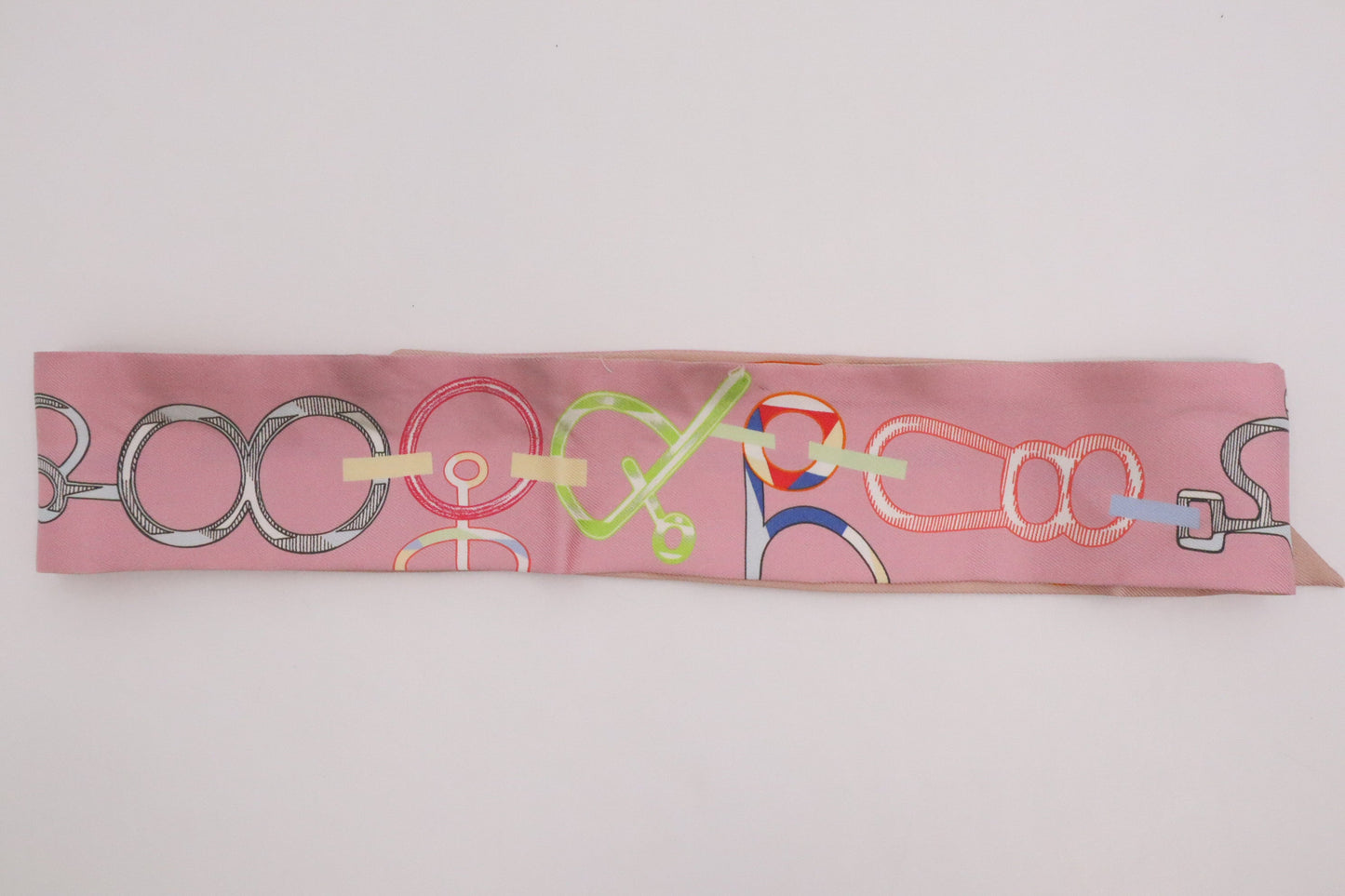 Hermes 'Do Re Boucles' Twilly in Pink Silk