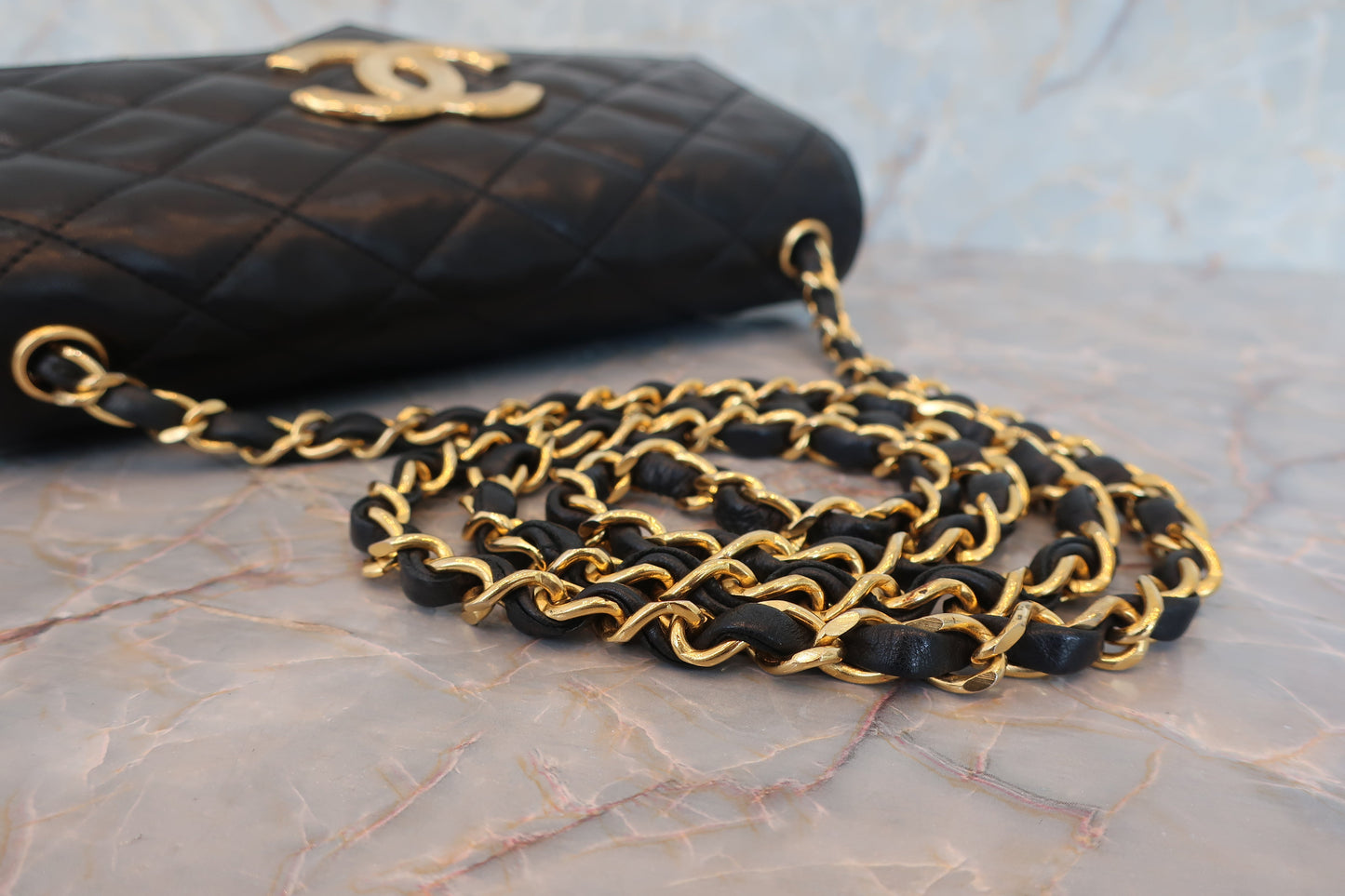 CHANEL/シャネル デカココチェーンショルダーバッグ ラムスキン ブラック/ゴールド金具 ショルダーバッグ 700060270