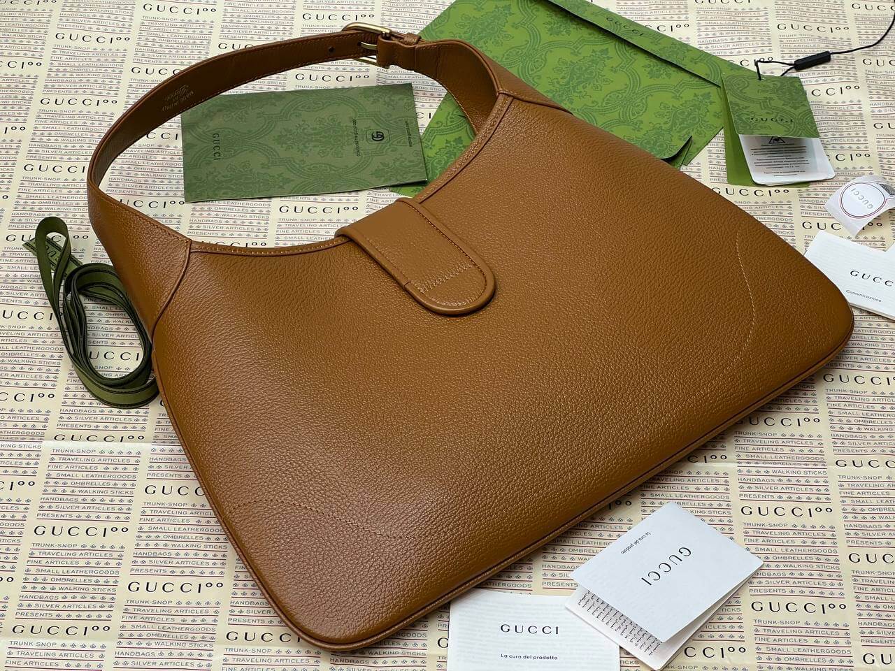 Gucci Aphrodite large shoulder bag brown
