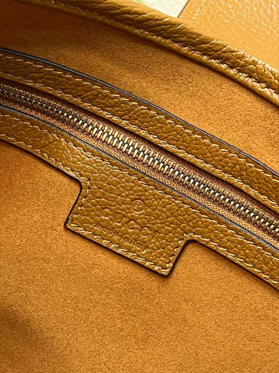 Gucci Aphrodite large shoulder bag brown