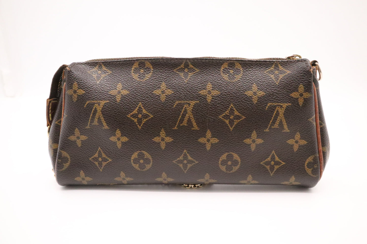 Louis Vuitton Eva Clutch in Monogram Canvas