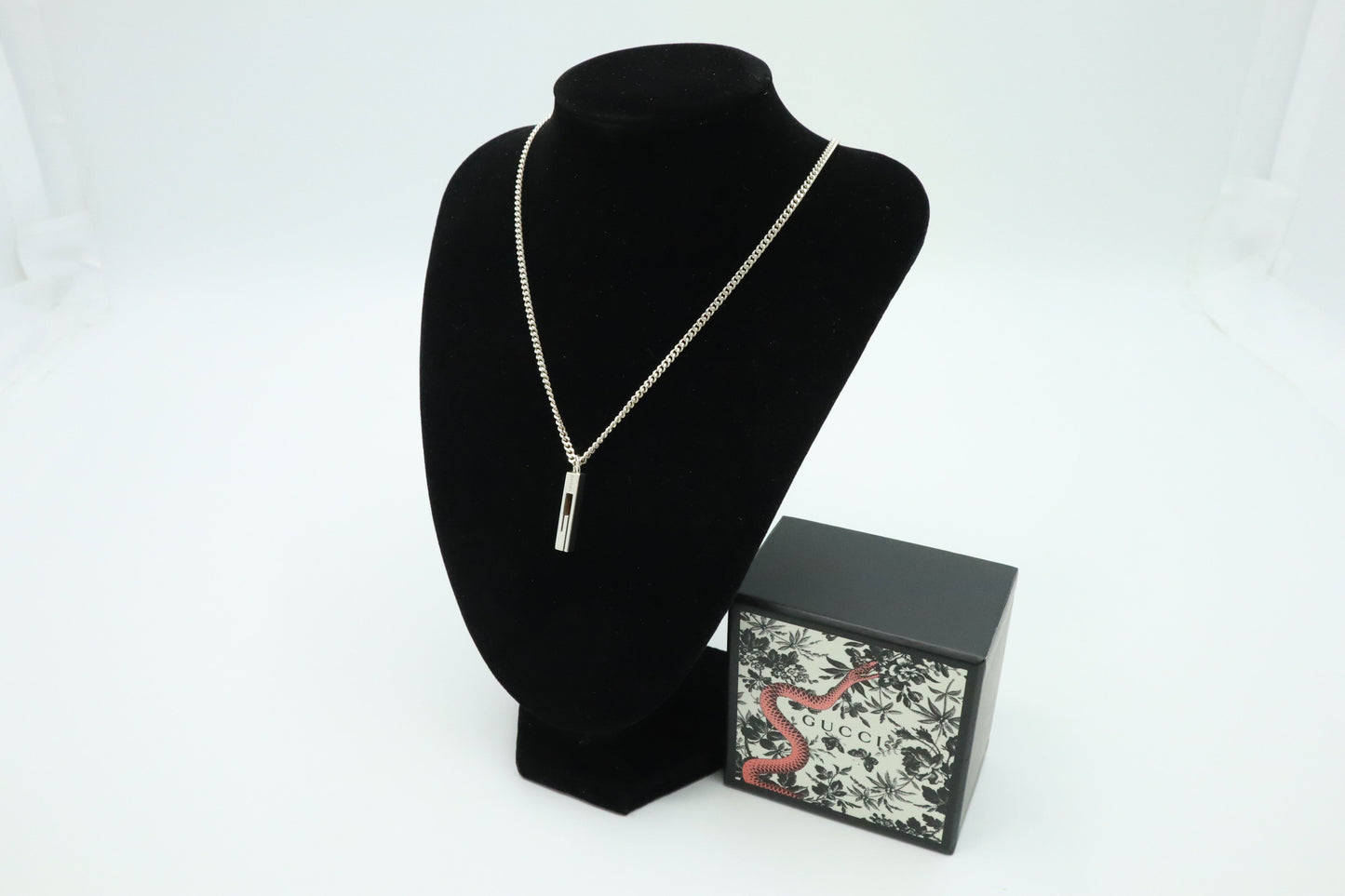 Gucci "G" Necklace in Sterling Silver