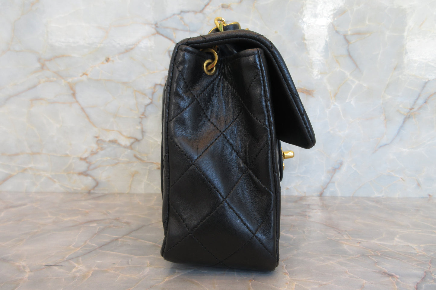 CHANEL/シャネル ミニマトラッセシングルフラップチェーンショルダーバッグ ラムスキン ブラック/ゴールド金具 ショルダーバッグ 700060218