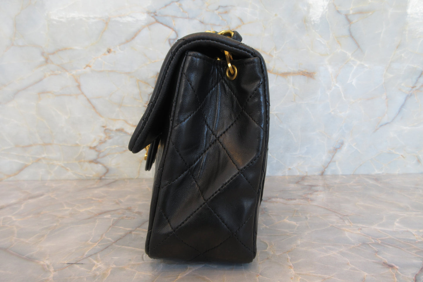 CHANEL/シャネル ミニマトラッセシングルフラップチェーンショルダーバッグ ラムスキン ブラック/ゴールド金具 ショルダーバッグ 700060218